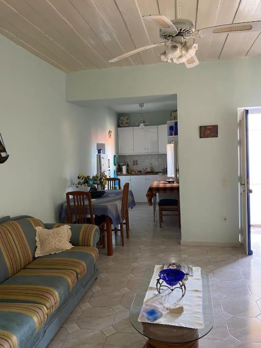 The House Of Grandma Zinios Villa Ioulis Esterno foto