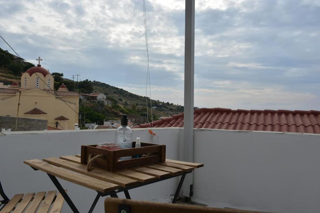 The House Of Grandma Zinios Villa Ioulis Esterno foto
